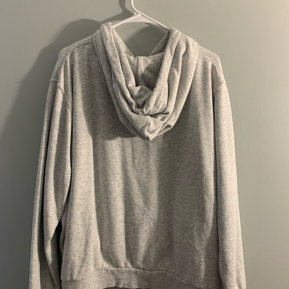 H&M basic essentials zip-up - Picture 3 of 4